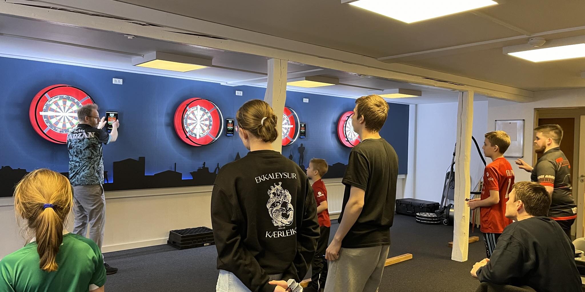 e8178047-dbd2-41c8-9ad4-c8ba37ae5b22